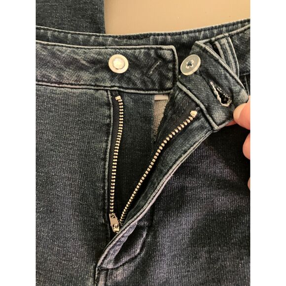 Dream Jeannes by Quaker Factory high rise straight leg comfort jeans - Picture 7 of 11